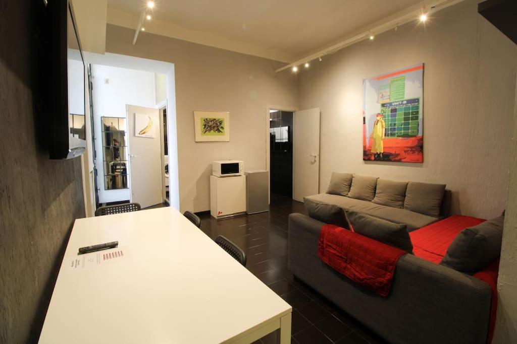 Lovely 2 Bedroom Apartment-6 Pax By Yourhost Рим Экстерьер фото